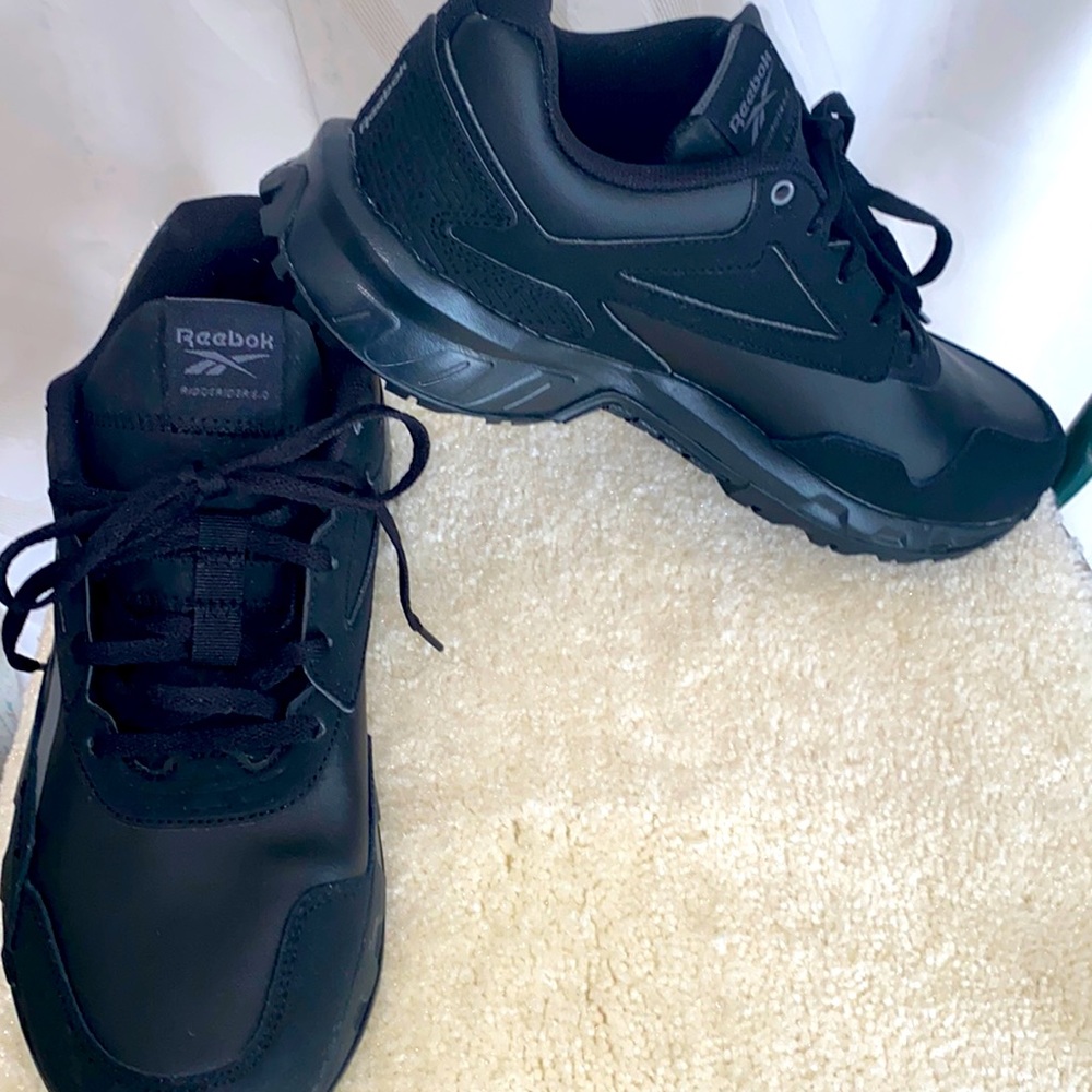 EUC!!!!Mens Reebok Ridgerunner 5.0